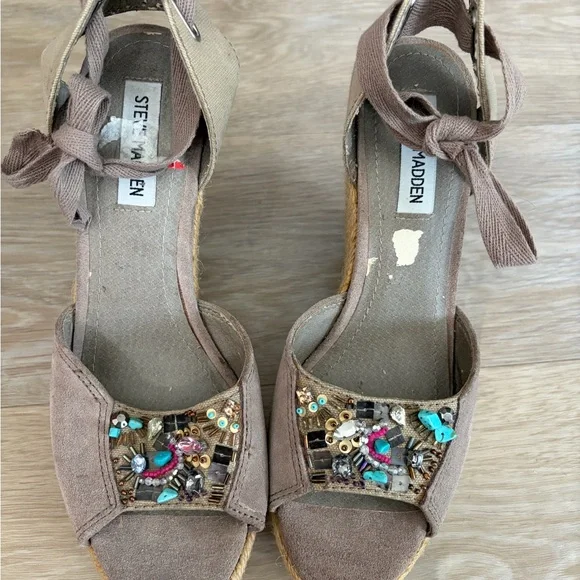 Steve Madden Embellished Espadrille Wedges Size 9 - Picture 2 of 7